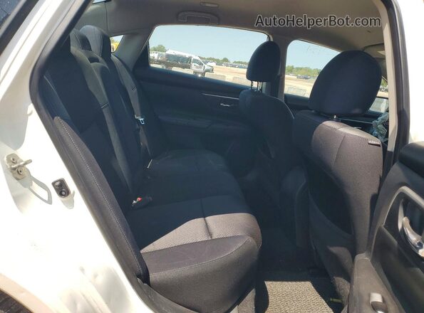 1N4AL3AP2HC269013 2017 NISSAN ALTIMA White Rear seats view