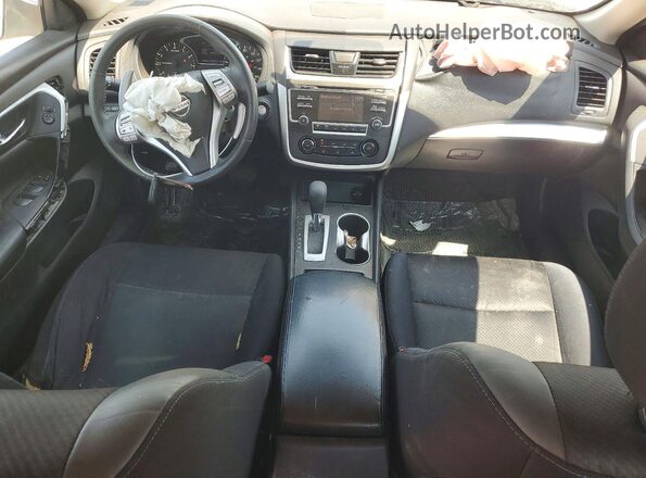 1N4AL3AP2HC269013 2017 NISSAN ALTIMA White Dashboard view