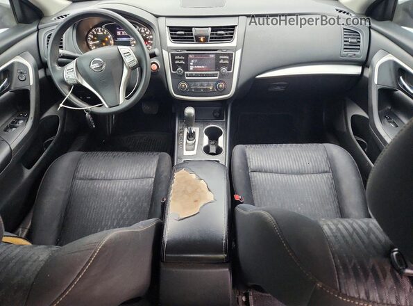 1N4AL3AP2HC273210 2017 NISSAN ALTIMA Silver Widok deski rozdzielczej