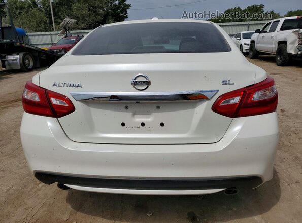 1N4AL3AP2HC476131 2017 NISSAN ALTIMA White Rear view