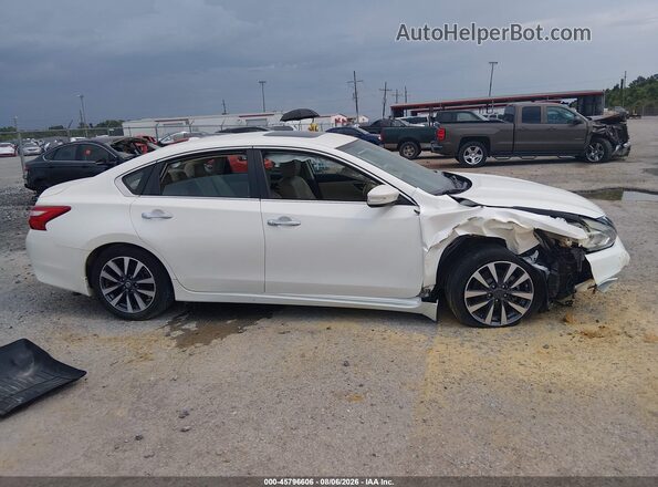 1N4AL3AP2HC476145 2017 NISSAN ALTIMA White Սարքավորումների վահանակի տեսք