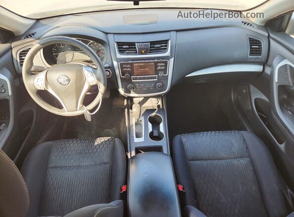 1N4AL3AP2JC144244 2018 NISSAN ALTIMA Серебряный Вид панели приборов