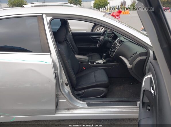1N4AL3AP2JC262410 2018 NISSAN ALTIMA Silver Widok wnętrza z przodu