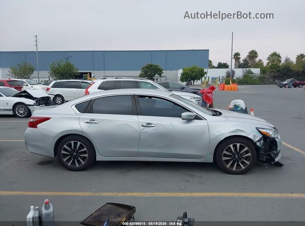 1N4AL3AP2JC262410 2018 NISSAN ALTIMA Silver Widok wnętrza z tyłu