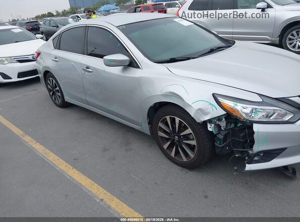 1N4AL3AP2JC262410 2018 NISSAN ALTIMA Silver Widok z przodu