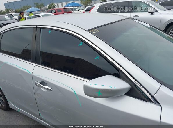 1N4AL3AP2JC262410 2018 NISSAN ALTIMA Silver 