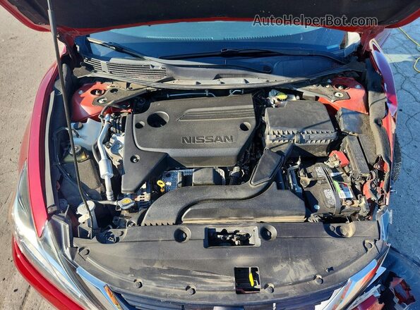 1N4AL3AP2JC476118 2018 NISSAN ALTIMA Красный Вид задней части салона