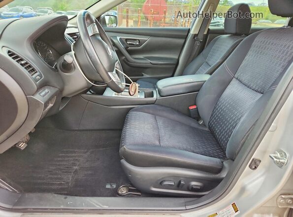 1N4AL3AP3GC239453 2016 NISSAN ALTIMA Silver Vista interior delantera
