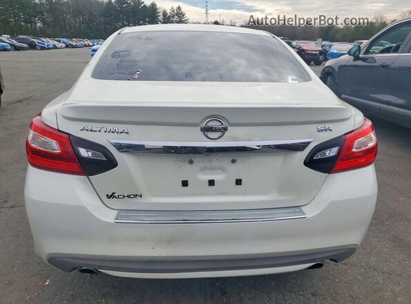 1N4AL3AP3GC270332 2016 NISSAN ALTIMA White Rear view