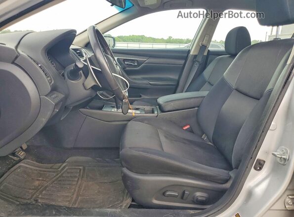 1N4AL3AP3GN390037 2016 NISSAN ALTIMA Серебряный Вид салона спереди