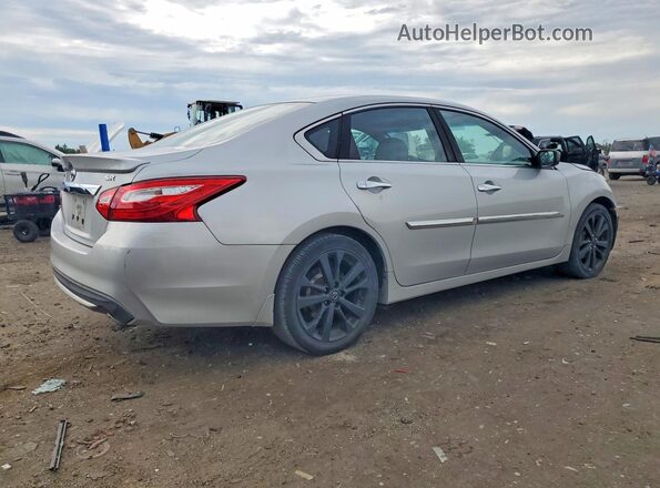 1N4AL3AP3GN390037 2016 NISSAN ALTIMA Серебряный Задняя правая четверть