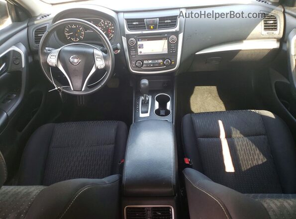 1N4AL3AP3HC169292 2017 NISSAN ALTIMA Белый Вид панели приборов