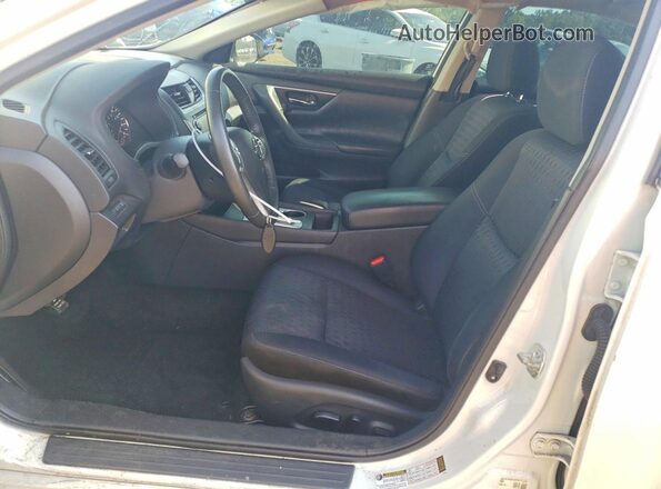 1N4AL3AP3HC169292 2017 NISSAN ALTIMA Белый Вид салона спереди