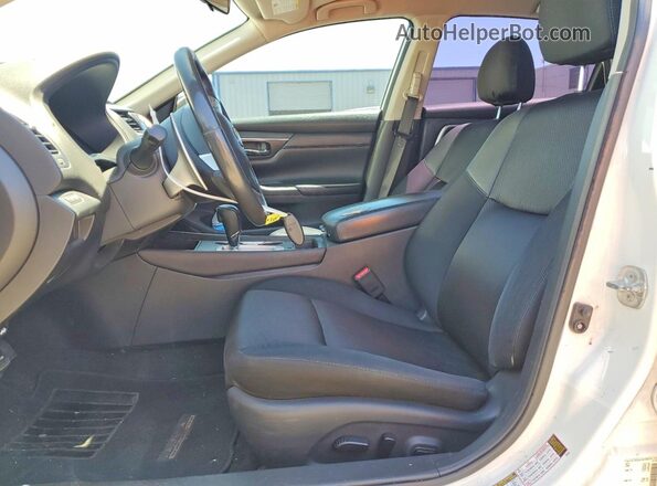 1N4AL3AP3HC175206 2017 NISSAN ALTIMA White Widok wnętrza z przodu
