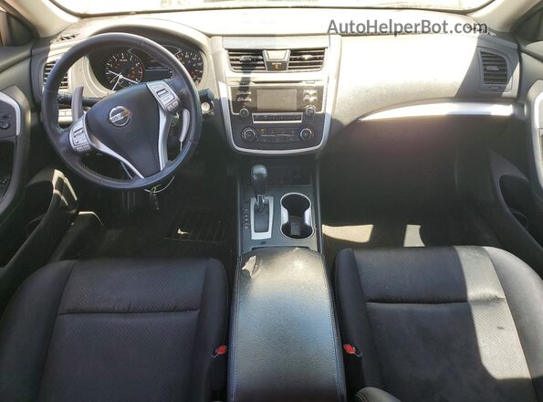 1N4AL3AP3HC175206 2017 NISSAN ALTIMA White Widok deski rozdzielczej