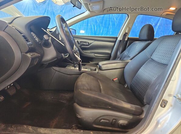 1N4AL3AP3HC211749 2017 NISSAN ALTIMA Silver Вид салону спереду