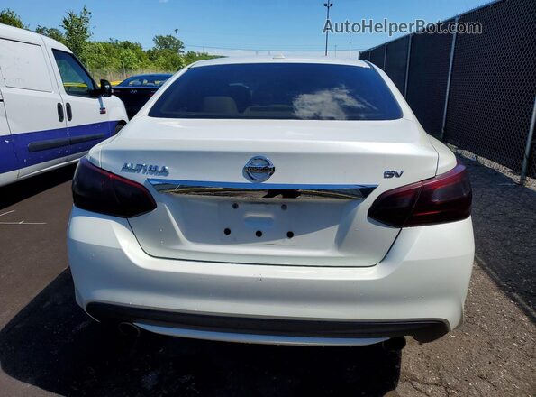 1N4AL3AP3HC250048 2017 NISSAN ALTIMA White Вид ззаду