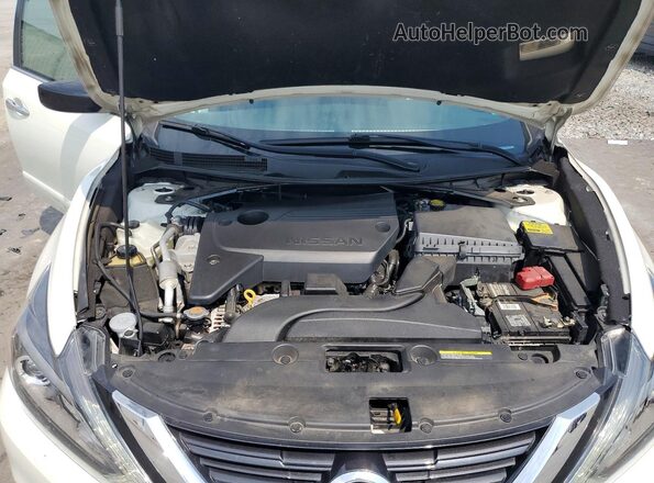 1N4AL3AP3HC271983 2017 NISSAN ALTIMA White Widok wnętrza z tyłu