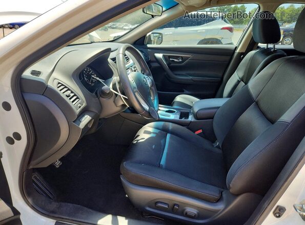 1N4AL3AP3JC118932 2018 NISSAN ALTIMA White Widok wnętrza z przodu