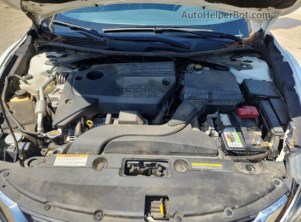 1N4AL3AP3JC118932 2018 NISSAN ALTIMA White Widok wnętrza z tyłu
