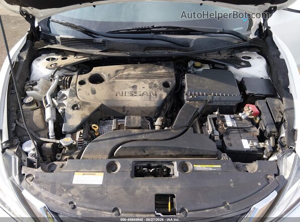 1N4AL3AP3JC157715 2018 NISSAN ALTIMA White უკანა ხედი