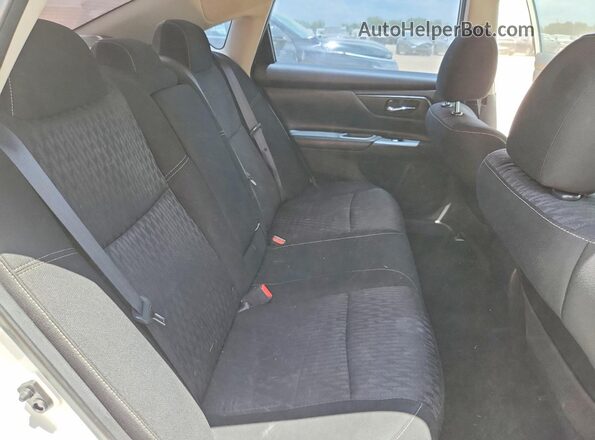 1N4AL3AP3JC283444 2018 NISSAN ALTIMA White Rear seats view