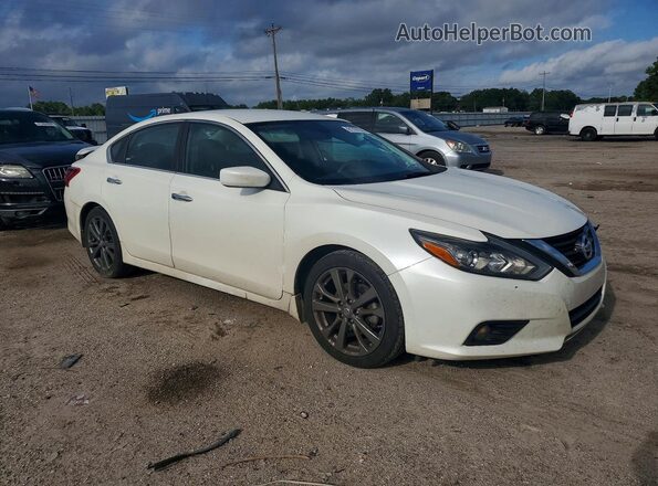 1N4AL3AP3JC294332 2018 NISSAN ALTIMA White Front right