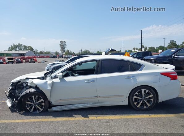 1N4AL3AP4GC146456 2016 NISSAN ALTIMA White Панорамний вид салону 360°