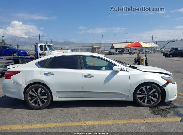1N4AL3AP4GC146456 2016 NISSAN ALTIMA White Вид задньої частини салону