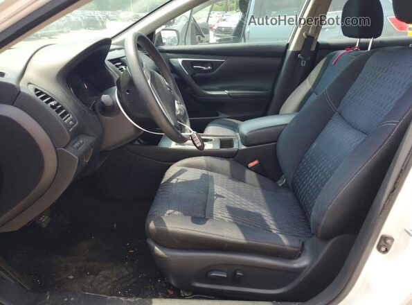 1N4AL3AP4GC149485 2016 NISSAN ALTIMA White Widok wnętrza z przodu