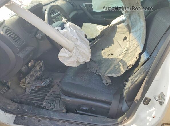 1N4AL3AP4GC159112 2016 NISSAN ALTIMA White Вид салону спереду