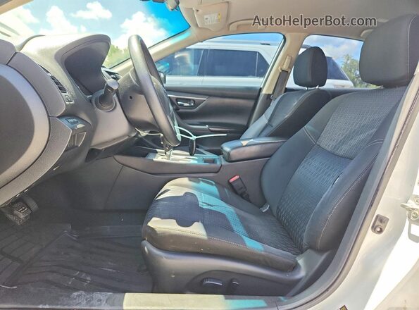 1N4AL3AP4GC178324 2016 NISSAN ALTIMA White Widok wnętrza z przodu