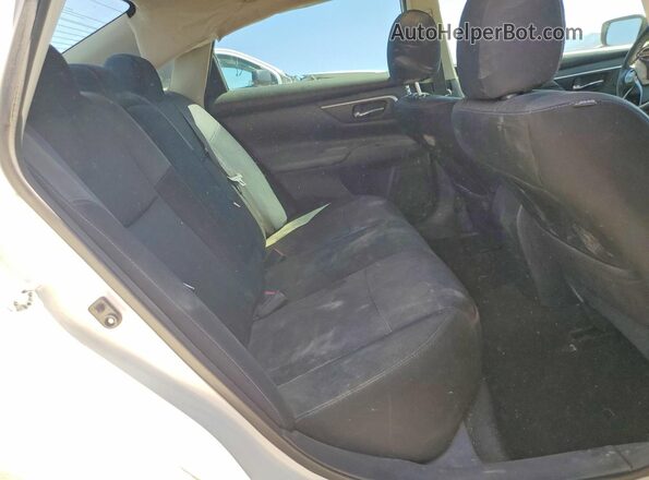 1N4AL3AP4GC245715 2016 NISSAN ALTIMA Белый Вид задних сидений