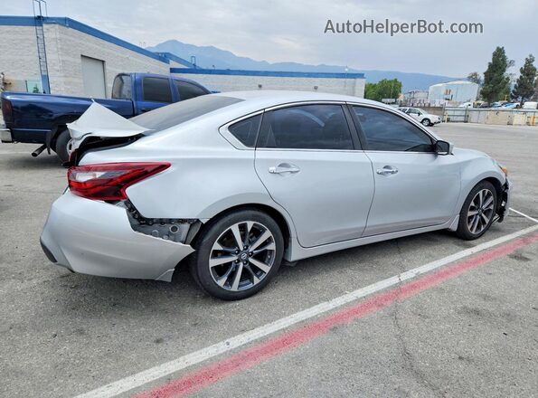 1N4AL3AP4HC108033 2017 NISSAN ALTIMA Silver Tył prawy