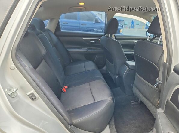 1N4AL3AP4HC108033 2017 NISSAN ALTIMA Silver Widok tylnych siedzeń