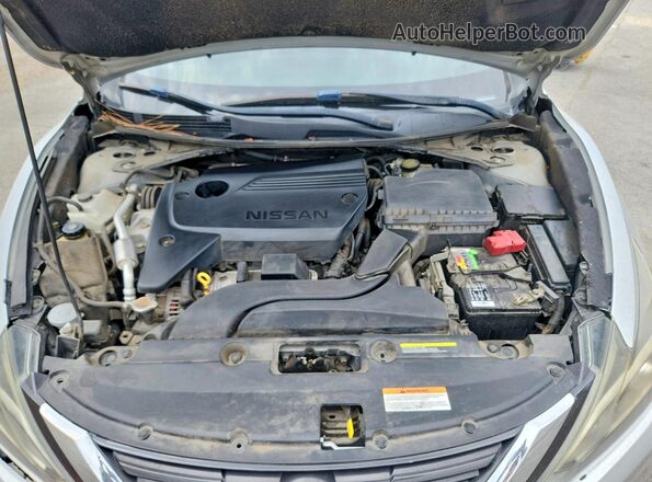 1N4AL3AP4HC108033 2017 NISSAN ALTIMA Silver Widok wnętrza z tyłu