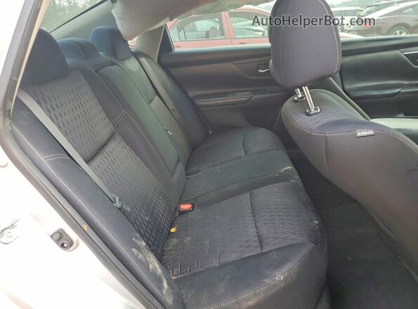 1N4AL3AP4HC109019 2017 NISSAN ALTIMA Silver Widok tylnych siedzeń