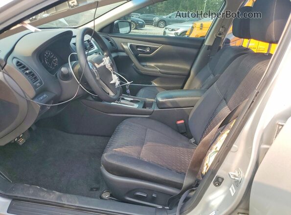 1N4AL3AP4HC109019 2017 NISSAN ALTIMA Silver Widok wnętrza z przodu