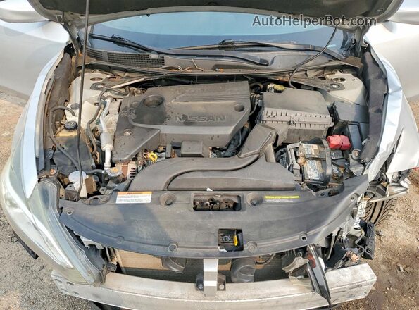1N4AL3AP4HC109019 2017 NISSAN ALTIMA Silver Widok wnętrza z tyłu