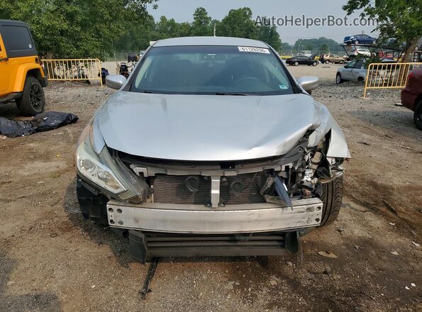 1N4AL3AP4HC109019 2017 NISSAN ALTIMA Silver Widok z przodu