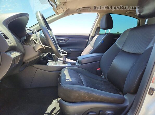 1N4AL3AP4HC161556 2017 NISSAN ALTIMA Белый Вид салона спереди