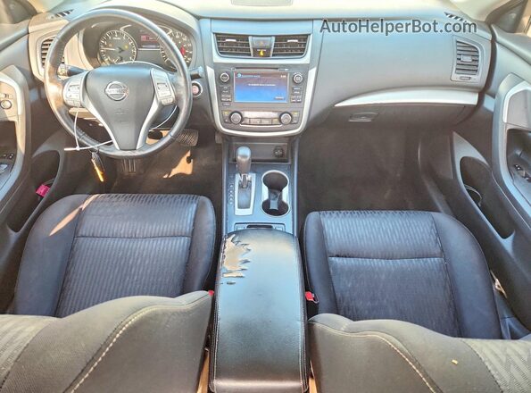 1N4AL3AP4HC216605 2017 NISSAN ALTIMA White Vista del salpicadero