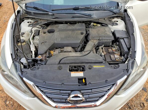 1N4AL3AP4HC227619 2017 NISSAN ALTIMA White Rear interior view