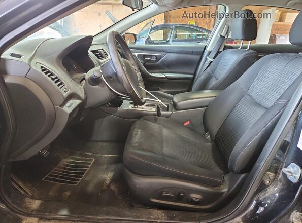 1N4AL3AP4HC235333 2017 NISSAN ALTIMA Charcoal Front interior view