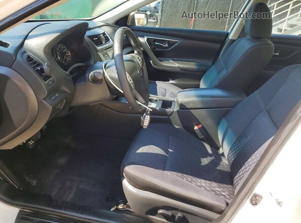 1N4AL3AP4HC241889 2017 NISSAN ALTIMA White Vista interior delantera