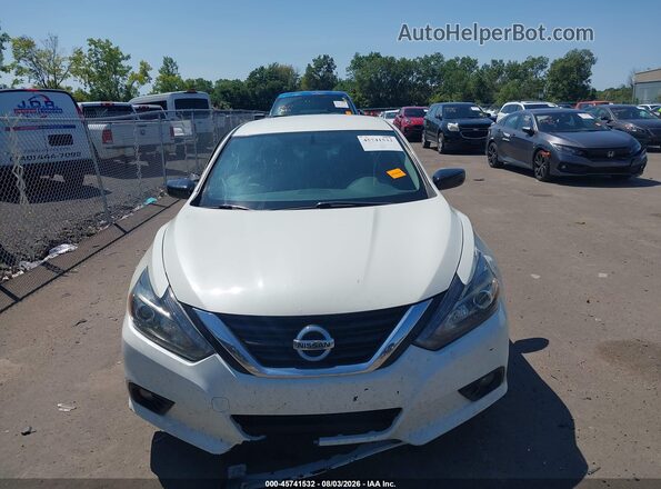 1N4AL3AP4HC272737 2017 NISSAN ALTIMA White Vista del cuadro de instrumentos