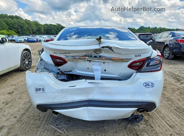 1N4AL3AP4HC485462 2017 NISSAN ALTIMA White Rear view