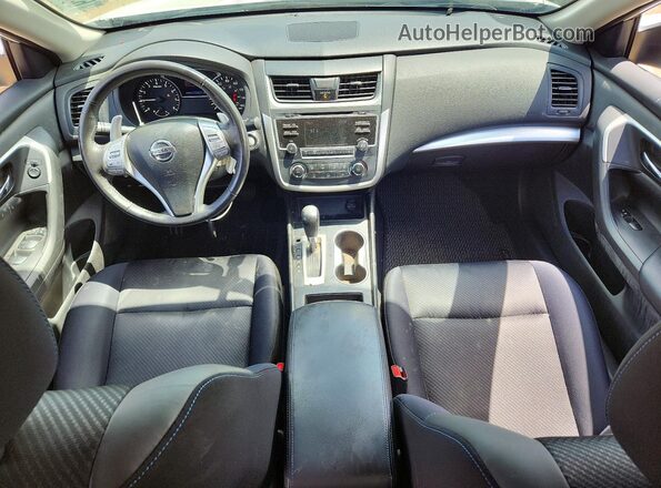 1N4AL3AP4HC485462 2017 NISSAN ALTIMA White Dashboard view