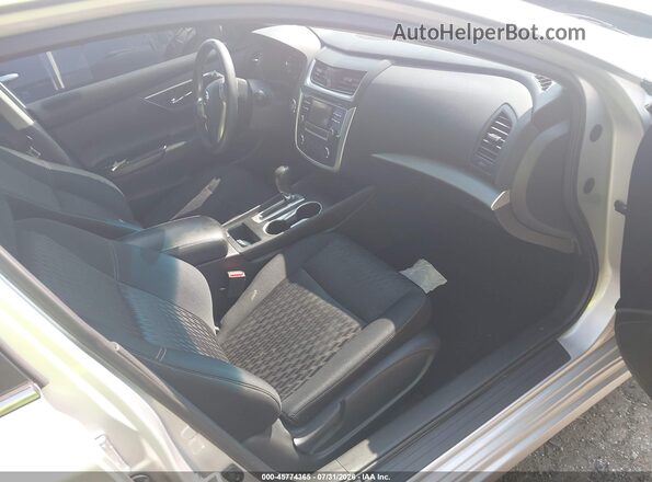 1N4AL3AP4HC487874 2017 NISSAN ALTIMA Silver Вид салону спереду