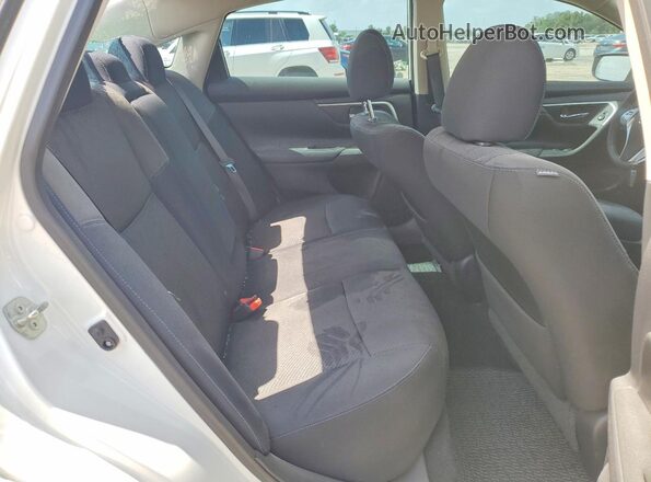 1N4AL3AP4HC491066 2017 NISSAN ALTIMA White Widok tylnych siedzeń